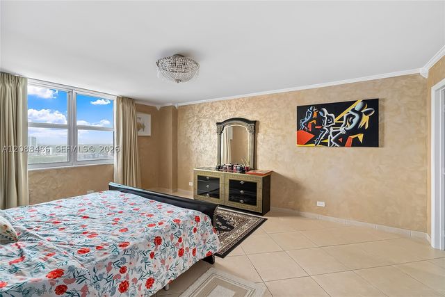 250 174th ST 1704, Sunny Isles Beach, FL 33160