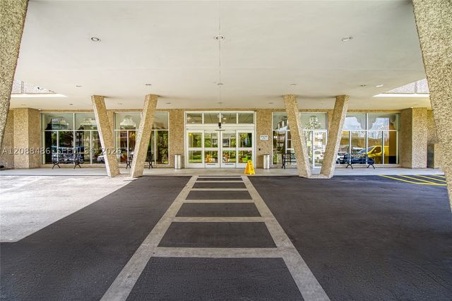 250 174th ST 1704, Sunny Isles Beach, FL 33160