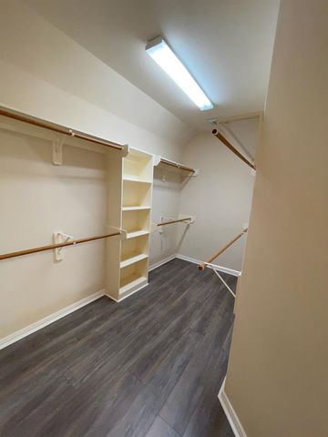 2516 Brittany Lakes Drive, League City, TX 77573