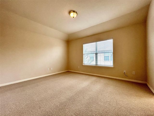 2516 Brittany Lakes Drive, League City, TX 77573