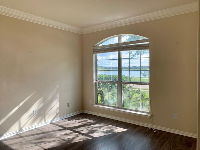 2516 Brittany Lakes Drive, League City, TX 77573