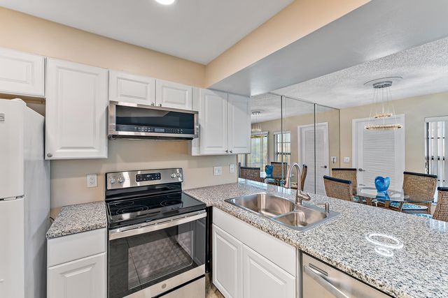 1605 S Us Highway 1 V6-306, Jupiter, FL 33477