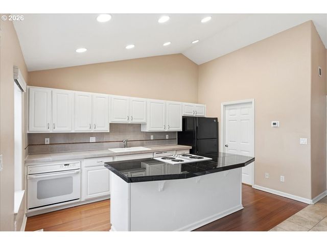 13491 Sw SUMMERWOOD Dr, Portland, OR 97223