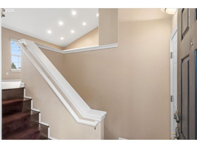 13491 Sw SUMMERWOOD Dr, Portland, OR 97223