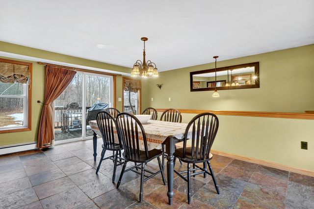 6 Homestead Drive, Derry, NH 03038