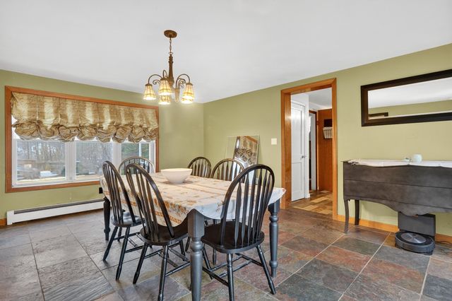 6 Homestead Drive, Derry, NH 03038