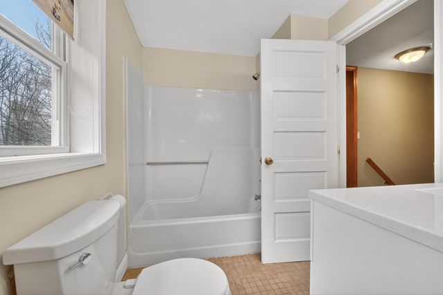 6 Homestead Drive, Derry, NH 03038