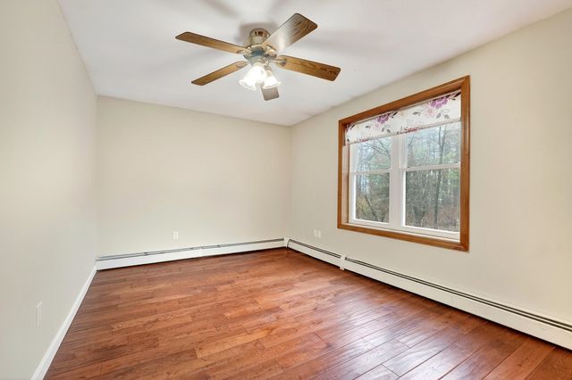 6 Homestead Drive, Derry, NH 03038