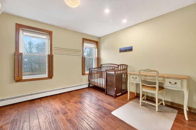 6 Homestead Drive, Derry, NH 03038