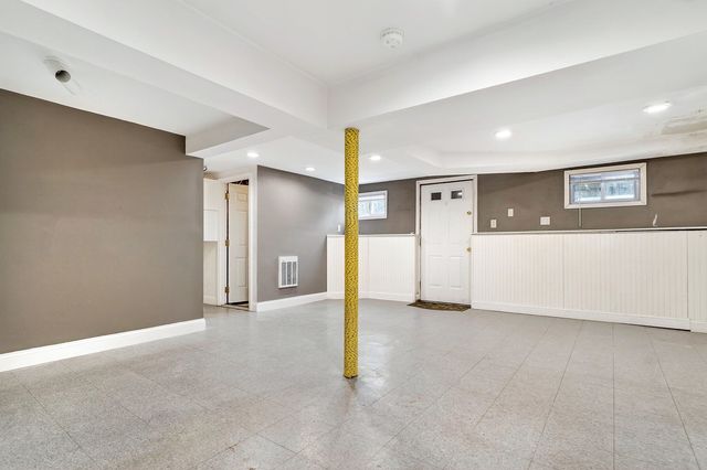 6 Homestead Drive, Derry, NH 03038