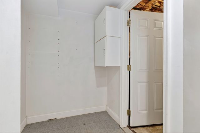 6 Homestead Drive, Derry, NH 03038