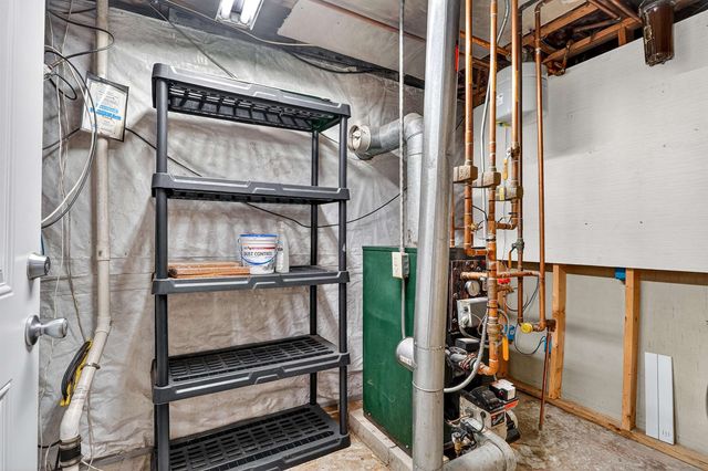 6 Homestead Drive, Derry, NH 03038