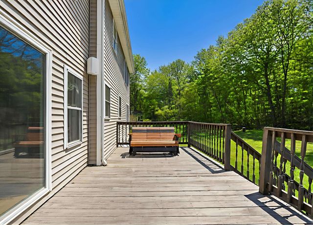 6 Homestead Drive, Derry, NH 03038