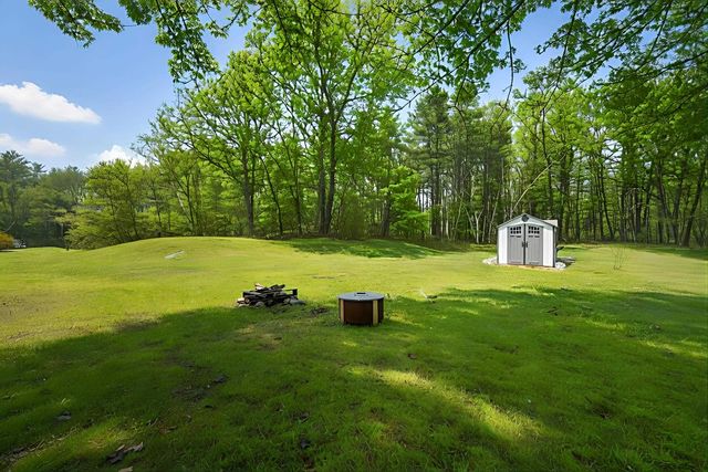 6 Homestead Drive, Derry, NH 03038