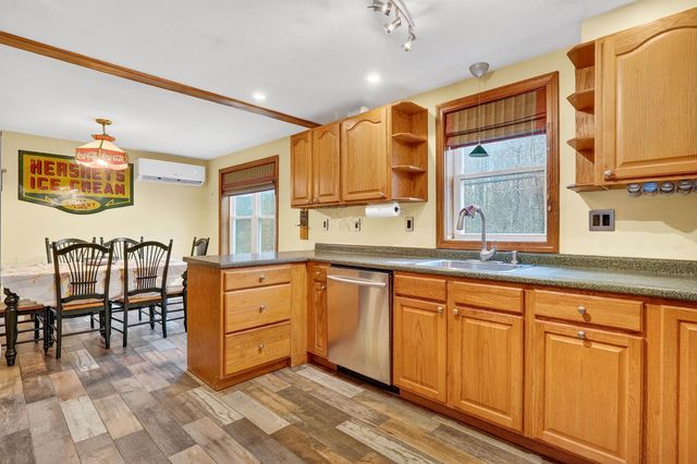 6 Homestead Drive, Derry, NH 03038