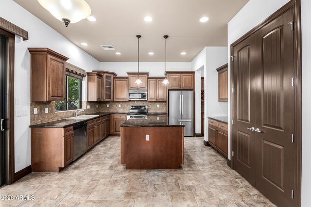 16111 W Glenrosa Avenue, Goodyear, AZ 85395