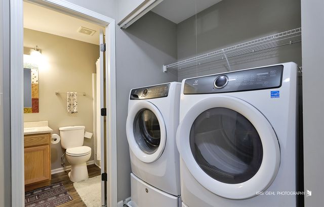 1407 S Janice Lane, Round Lake, IL 60073