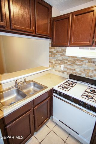 3435 Fred Wilson Avenue 2, El Paso, TX 79904