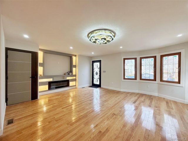 13912 111th Avenue, Jamaica, NY 11435