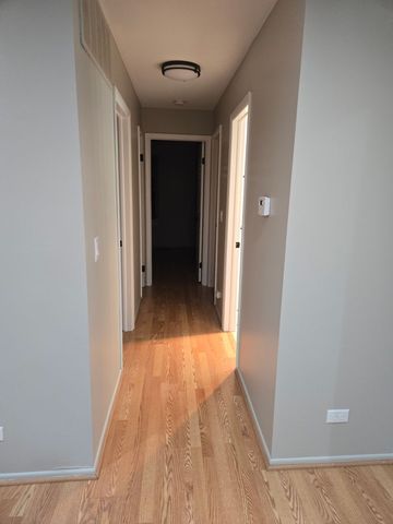 1546 Williamsburg Drive C1, Schaumburg, IL 60193