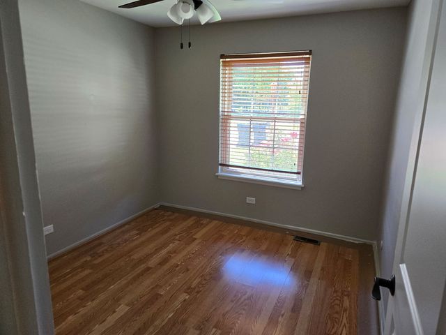 1546 Williamsburg Drive C1, Schaumburg, IL 60193