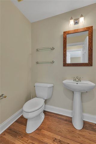 404 Rockledge Dr, Aleppo, PA 15143
