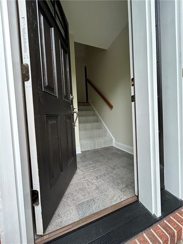 404 Rockledge Dr, Aleppo, PA 15143