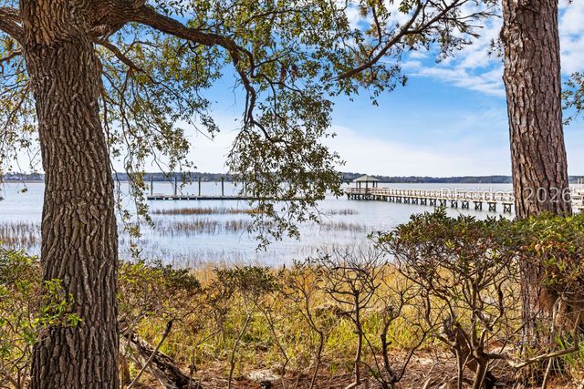 15 S Oak Forest Dr, Okatie, SC 29909