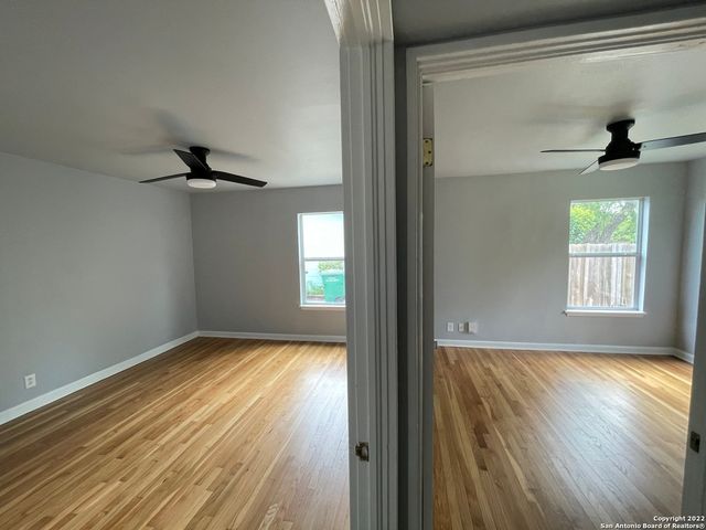 258 CRESHAM DR, San Antonio, TX 78218