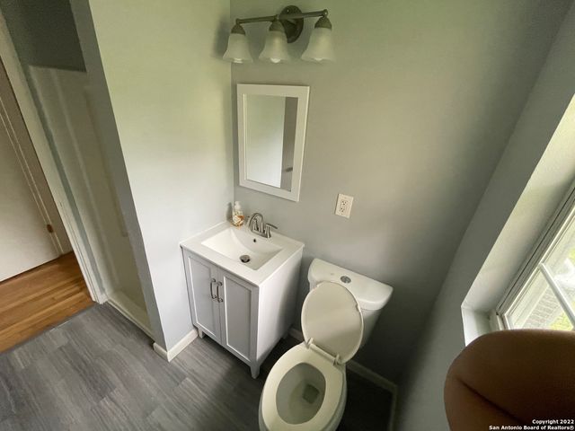 258 CRESHAM DR, San Antonio, TX 78218