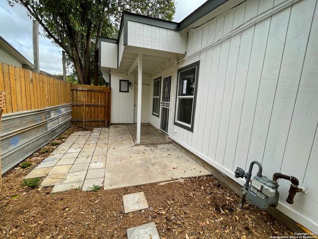 258 CRESHAM DR, San Antonio, TX 78218