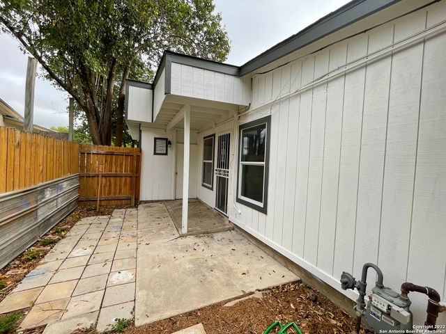 258 CRESHAM DR, San Antonio, TX 78218