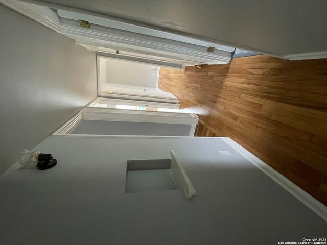 258 CRESHAM DR, San Antonio, TX 78218