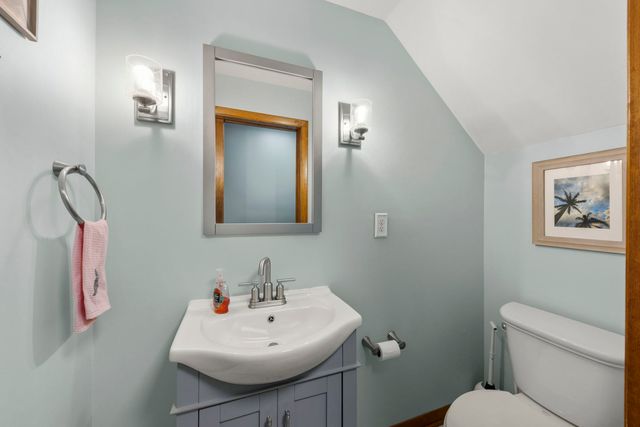 6065 Chase Avenue, Downers Grove, IL 60516