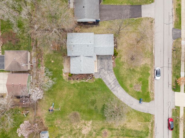 6065 Chase Avenue, Downers Grove, IL 60516