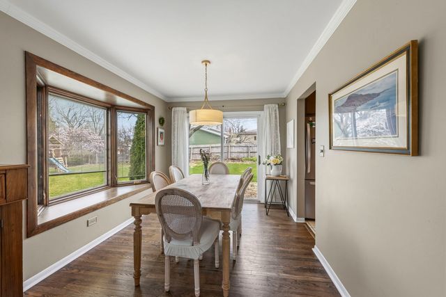 6065 Chase Avenue, Downers Grove, IL 60516