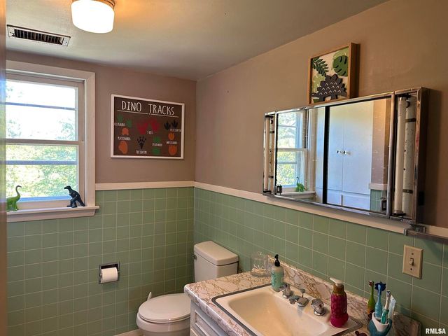 407 W WATER Street, Pinckneyville, IL 62274