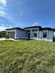 54 TENA AVENUE S, Lehigh Acres, FL 33976