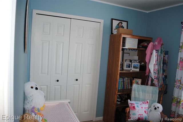 750 Applegate Drive, Marysville, MI 48040