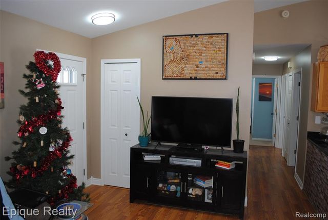 750 Applegate Drive, Marysville, MI 48040