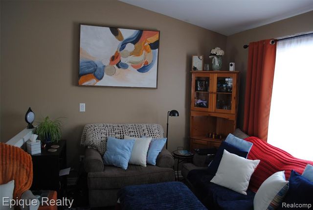 750 Applegate Drive, Marysville, MI 48040