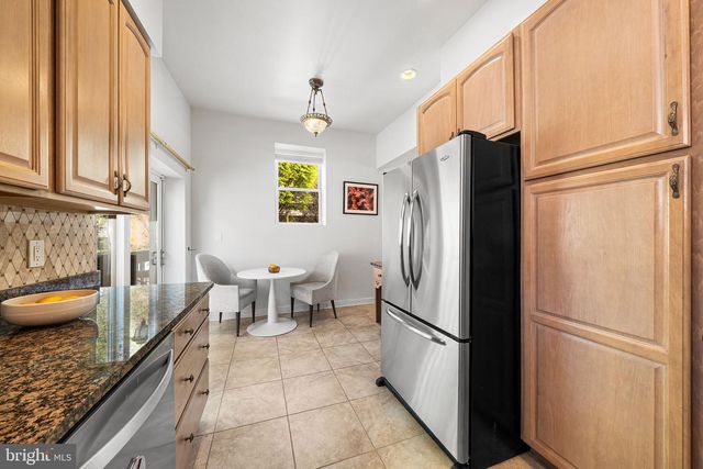 656 9TH ST NE, Washington, DC 20002