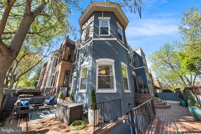 656 9TH ST NE, Washington, DC 20002
