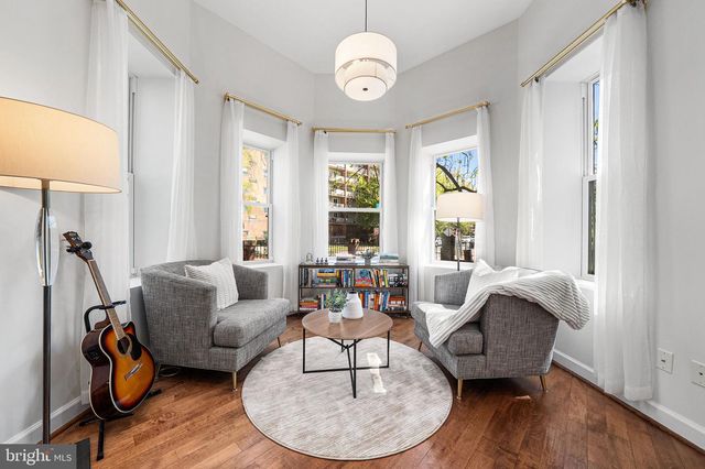 656 9TH ST NE, Washington, DC 20002