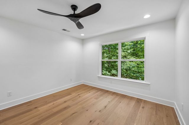 1007 Pheasant Ct, Kingston Springs, TN 37082
