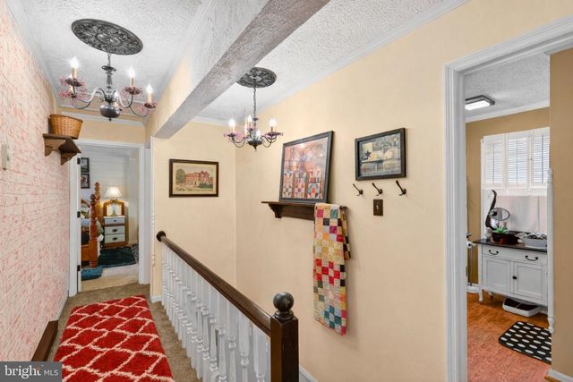 236 KUMP DR, Gore, VA 22637