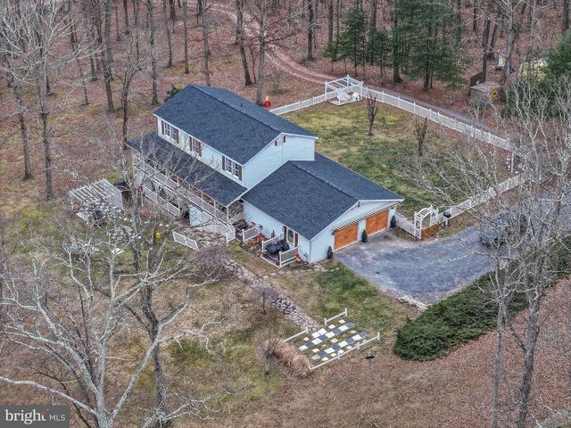 236 KUMP DR, Gore, VA 22637