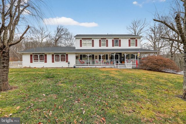 236 KUMP DR, Gore, VA 22637