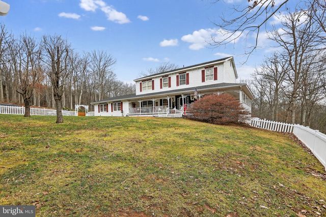 236 KUMP DR, Gore, VA 22637