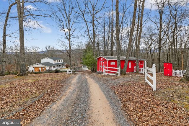 236 KUMP DR, Gore, VA 22637